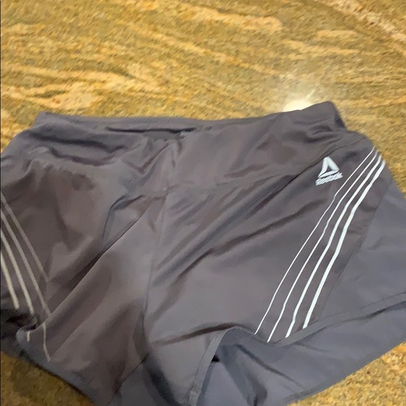 GREY REEBOK SHORTS - Picture 1 of 2